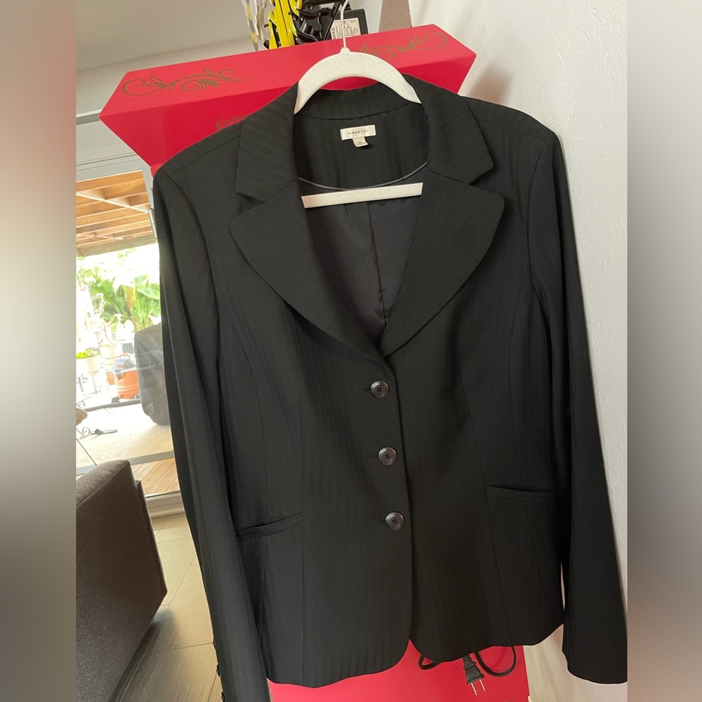 Black subtle stripe blazer